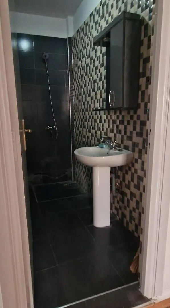 Nice 4 Rooms Apartment In Agadir Centre